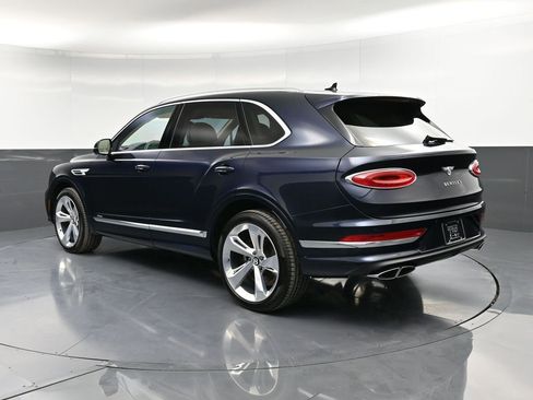 New 2025 Bentley Bentayga image 3