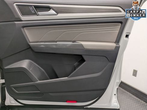 Used 2022 Volkswagen Atlas SE w/ Panoramic Sunroof Package image 28