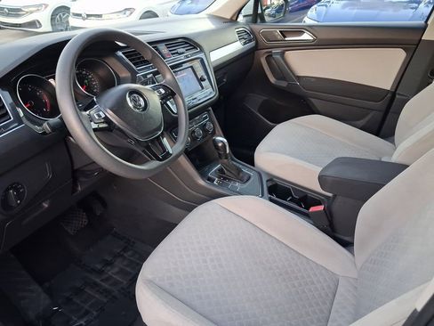 Used 2018 Volkswagen Tiguan S FWD image 13