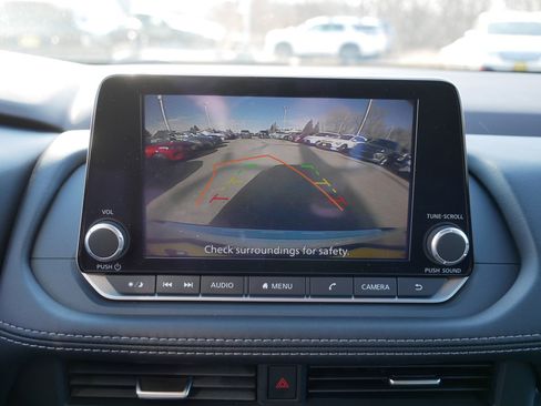 Certified 2023 Nissan Rogue SV image 27