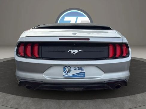 Used 2018 Ford Mustang Premium RWD image 31