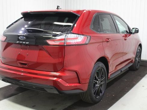 Used 2022 Ford Edge ST-Line image 6