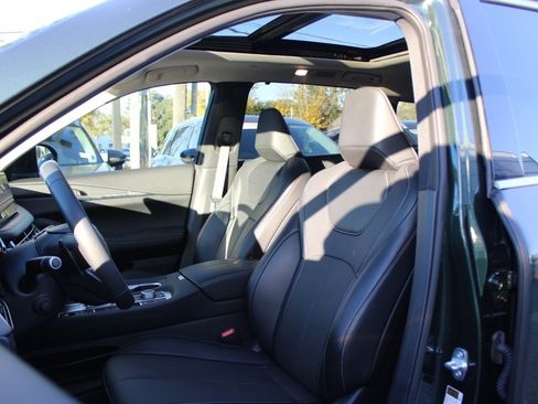 Certified 2026 INFINITI QX60 Luxe w/ Cargo Package image 13