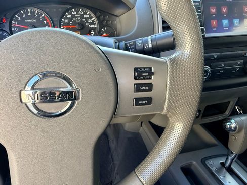 Used 2019 Nissan Frontier SV image 20