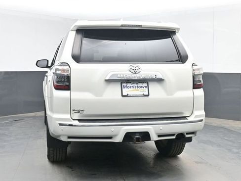 Used 2018 Toyota 4Runner Limited AWD/4WD image 13
