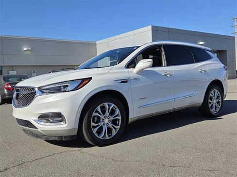 Used 2019 Buick Enclave Avenir w/ Avenir Technology Package image 4