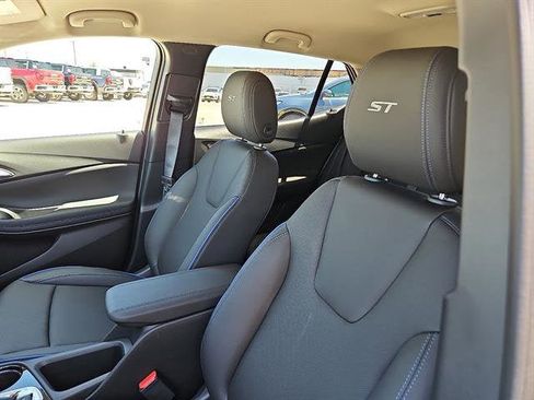 New 2026 Buick Encore GX Sport Touring image 18
