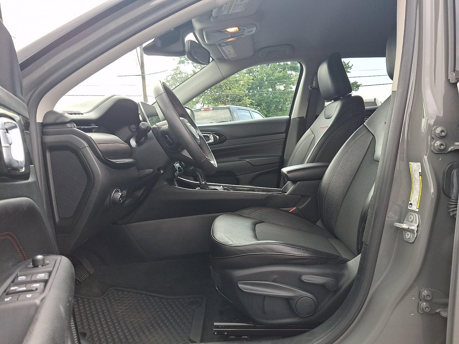 Certified 2022 Jeep Compass Trailhawk AWD/4WD image 13