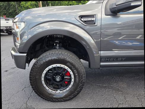 Used 2017 Ford F150 Lariat w/ Equipment Group 502A Luxury AWD/4WD image 12
