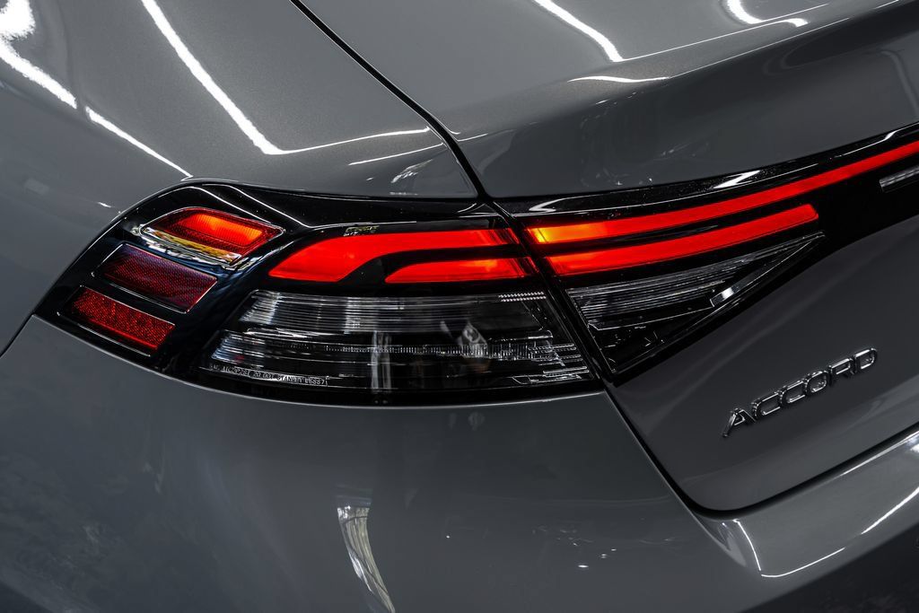 Used 2024 Honda Accord Touring image 14