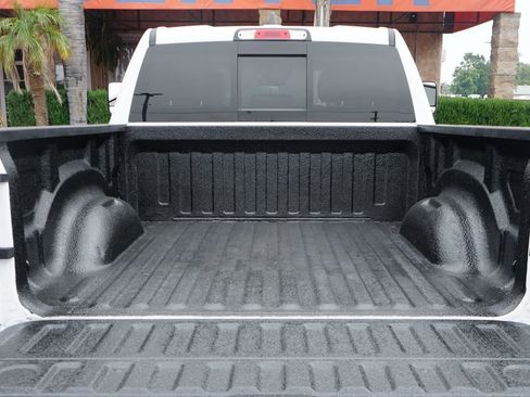 Used 2024 RAM 1500 Laramie AWD/4WD image 8