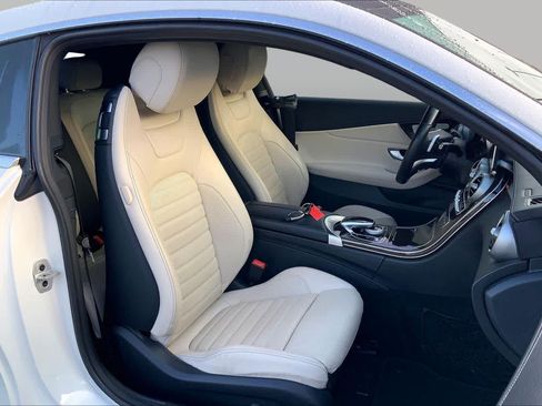 Used 2017 Mercedes-Benz C 300 Coupe image 9