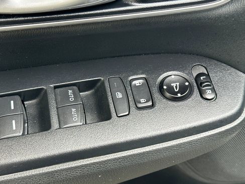 Used 2020 Honda CR-V EX-L image 14