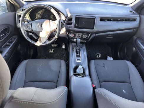 Used 2019 Honda HR-V Sport image 16