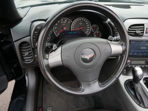 Used 2006 Chevrolet Corvette Convertible w/ Preferred Equipment Group image 23