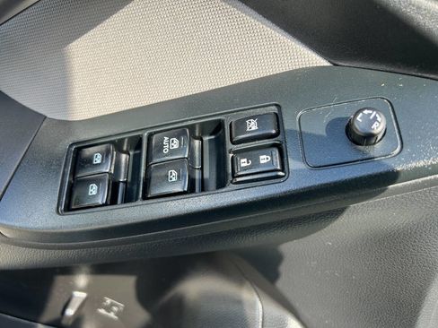 Used 2015 Subaru Forester 2.5i Premium w/ All-Weather Package AWD/4WD image 23