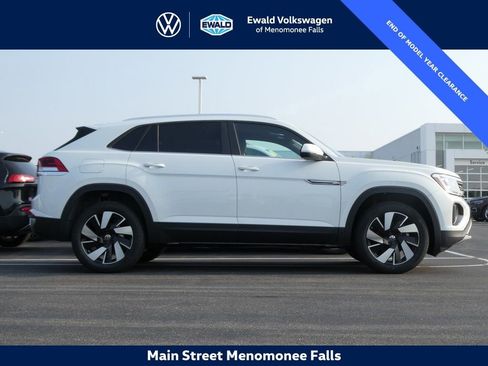 New 2025 Volkswagen Atlas Cross Sport SE AWD/4WD image 2