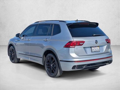 Used 2022 Volkswagen Tiguan SE R-Line image 8
