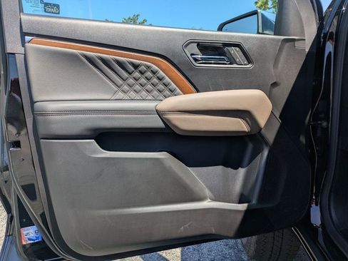 New 2026 GMC Canyon Denali w/ LPO, Denali Black Edition AWD/4WD image 15
