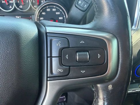 Used 2021 Chevrolet Silverado 1500 LT w/ Z71 Off-Road Package AWD/4WD image 27