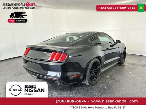 Used 2017 Ford Mustang Coupe image 11