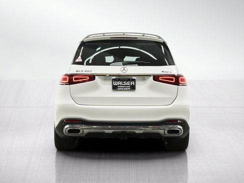 Used 2022 Mercedes-Benz GLS 450 4MATIC image 4
