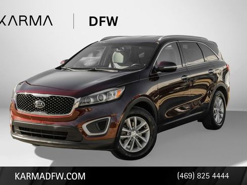Used 2017 Kia Sorento LX w/ LX Convenience Package image 1