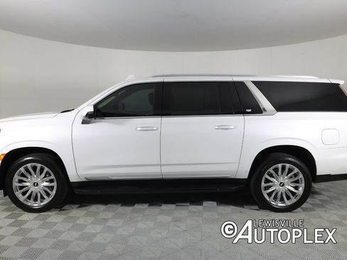 Used 2024 Cadillac Escalade ESV Premium Luxury w/ LPO, Floor Liner Package AWD/4WD image 8
