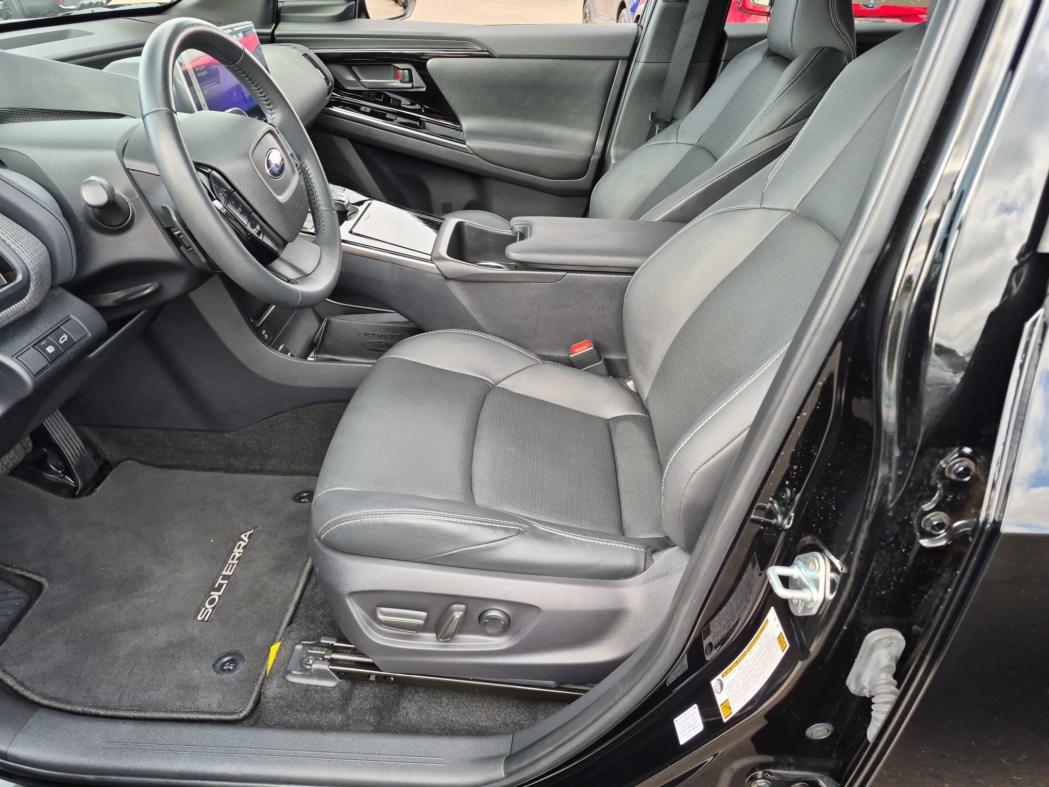 Certified 2023 Subaru Solterra AWD image 13