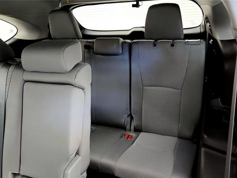 Certified 2024 Toyota Highlander LE image 22