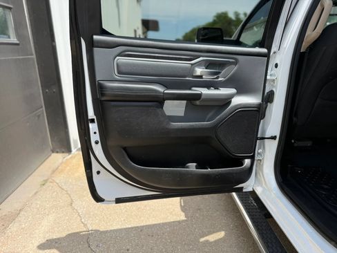 Used 2019 RAM 1500 Big Horn AWD/4WD image 12