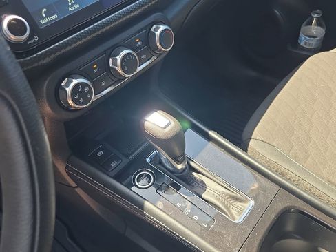 Used 2024 Nissan Kicks SV FWD image 13