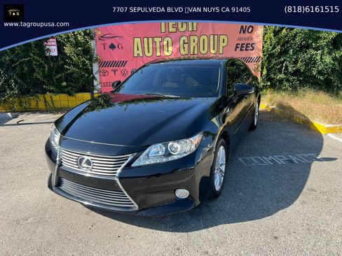 Used 2013 Lexus ES 350 w/ Premium Pkg FWD image 1