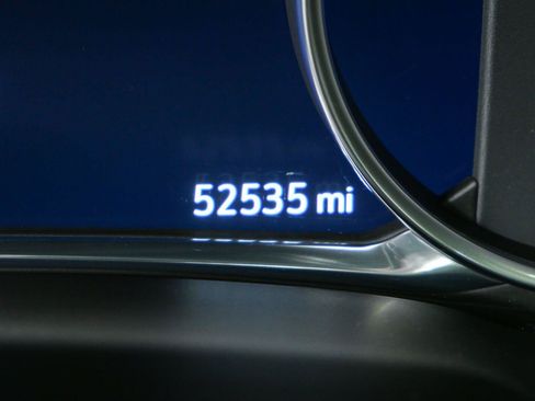 Used 2022 Chevrolet Blazer RS w/ Enhanced Convenience Package FWD image 9