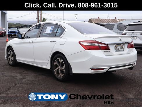 Used 2017 Honda Accord LX image 3
