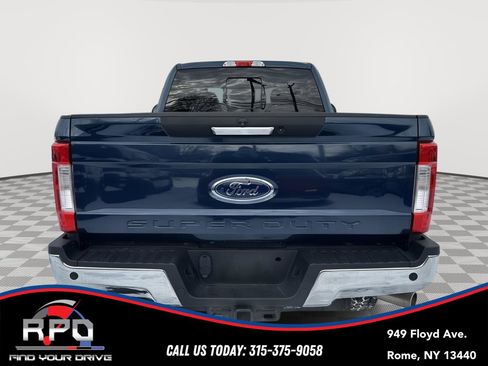 Used 2018 Ford F250 Lariat w/ Chrome Package image 4