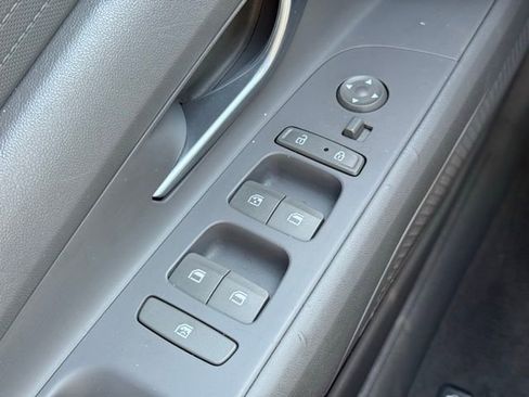 Used 2021 Hyundai Elantra SEL image 21