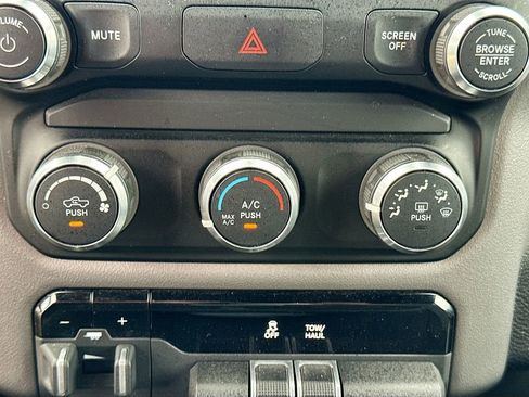 Used 2024 RAM 2500 Big Horn w/ Bed Utility Group AWD/4WD image 18