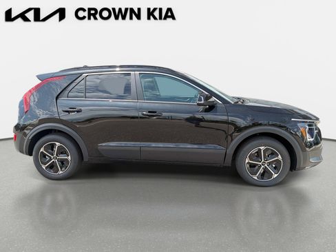 New 2026 Kia Niro EX FWD image 4