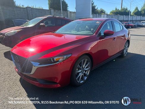 Used 2022 MAZDA MAZDA3 s FWD image 1