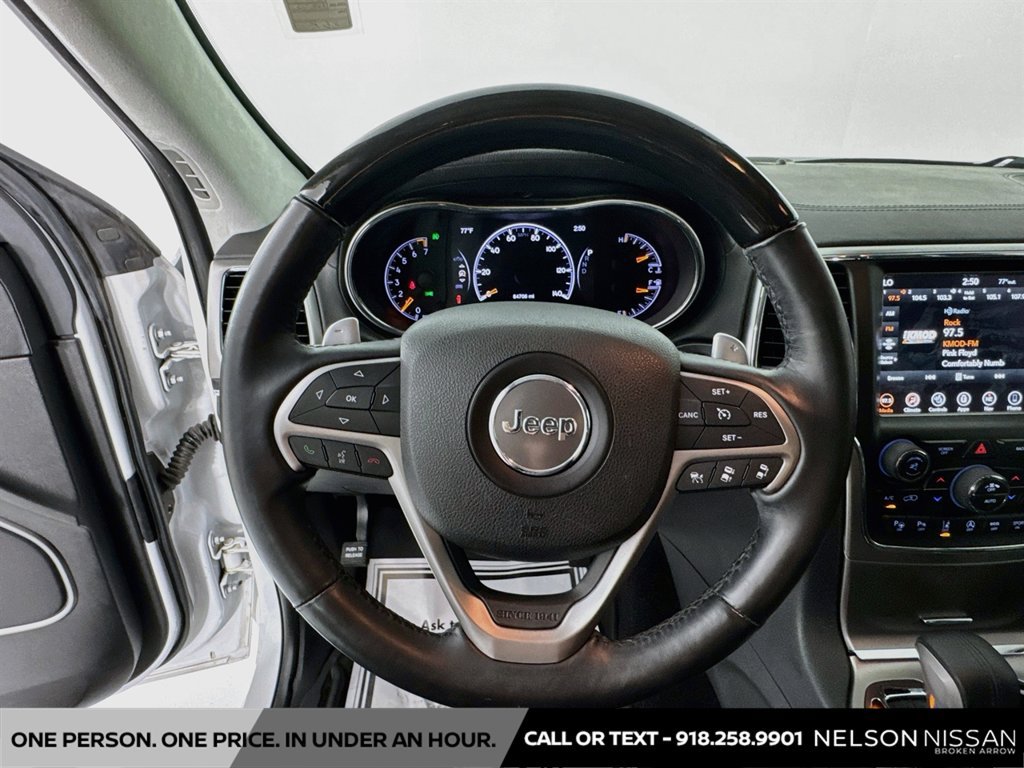 Used 2017 Jeep Grand Cherokee Summit AWD/4WD image 11