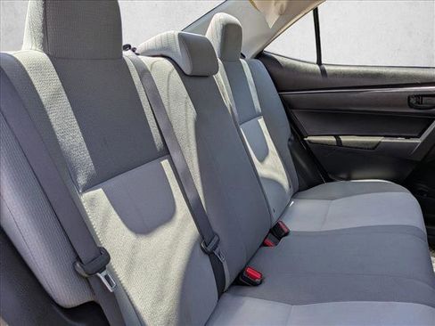 Used 2016 Toyota Corolla L FWD image 18