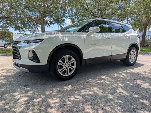 Used 2021 Chevrolet Blazer LT FWD image 3