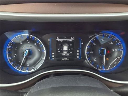 Used 2023 Chrysler Voyager LX FWD image 29