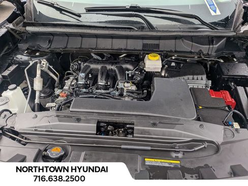 Used 2025 Nissan Pathfinder SV image 42
