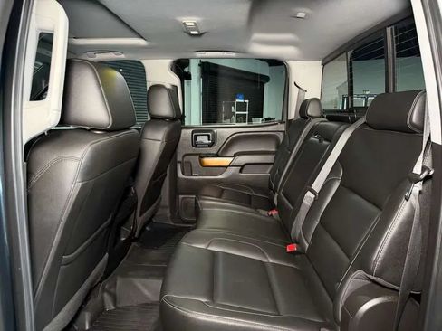 Used 2018 Chevrolet Silverado 1500 LTZ w/ LTZ Plus Package AWD/4WD image 18