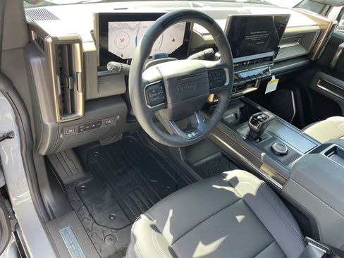 New 2025 GMC Hummer EV 3X w/ Extreme Off-Road Package image 11