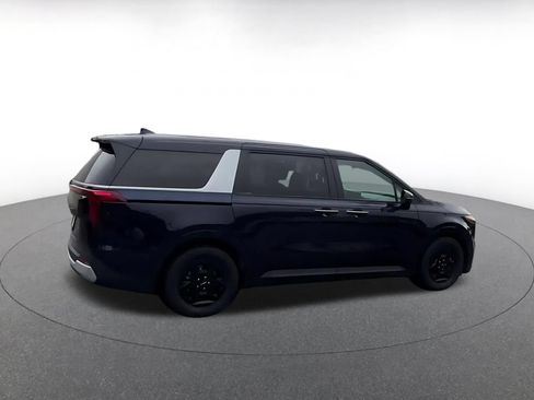 Used 2026 Kia Carnival FWD image 15