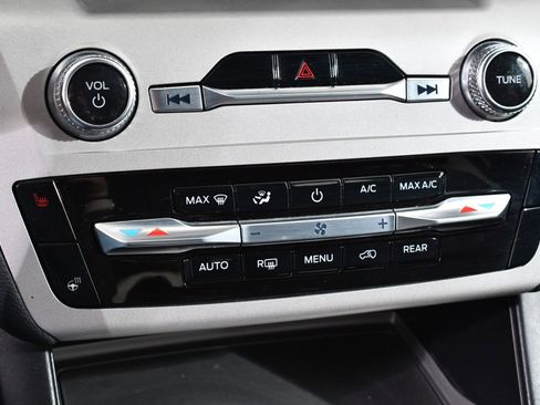 Used 2023 Ford Explorer XLT w/ Equipment Group 202A image 30