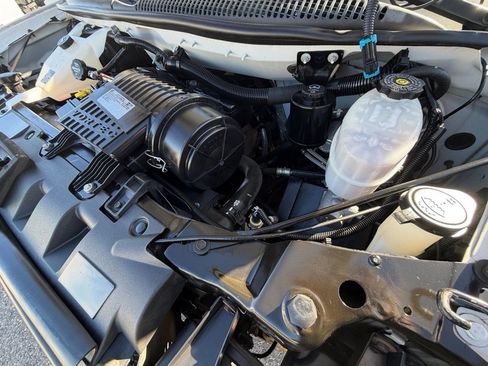 Used 2020 Chevrolet Express 3500 w/ Driver Convenience Package image 30